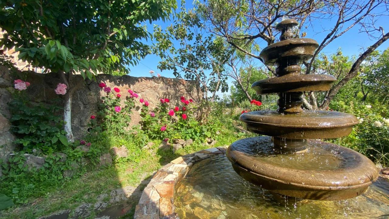 Byurakan Guesthouse & Cottage 外观 照片
