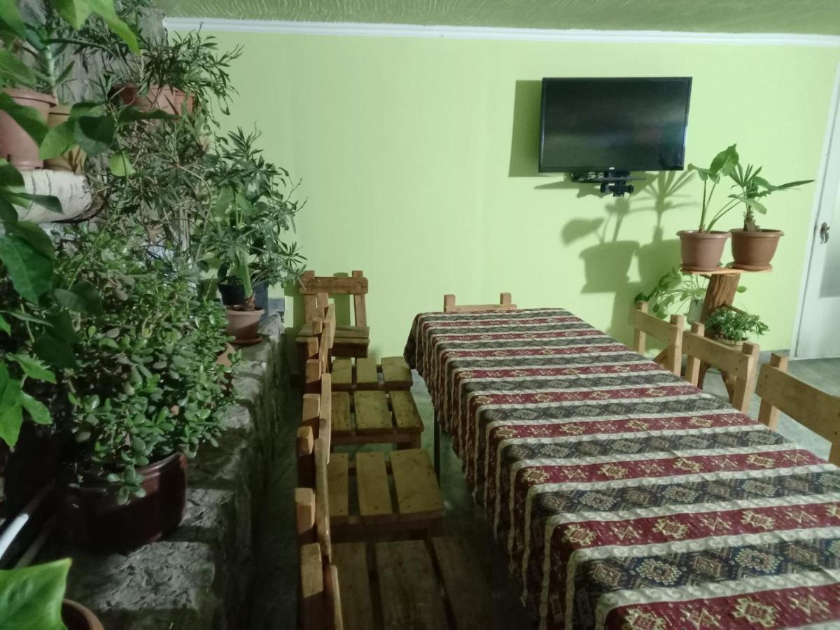 Byurakan Guesthouse & Cottage 外观 照片