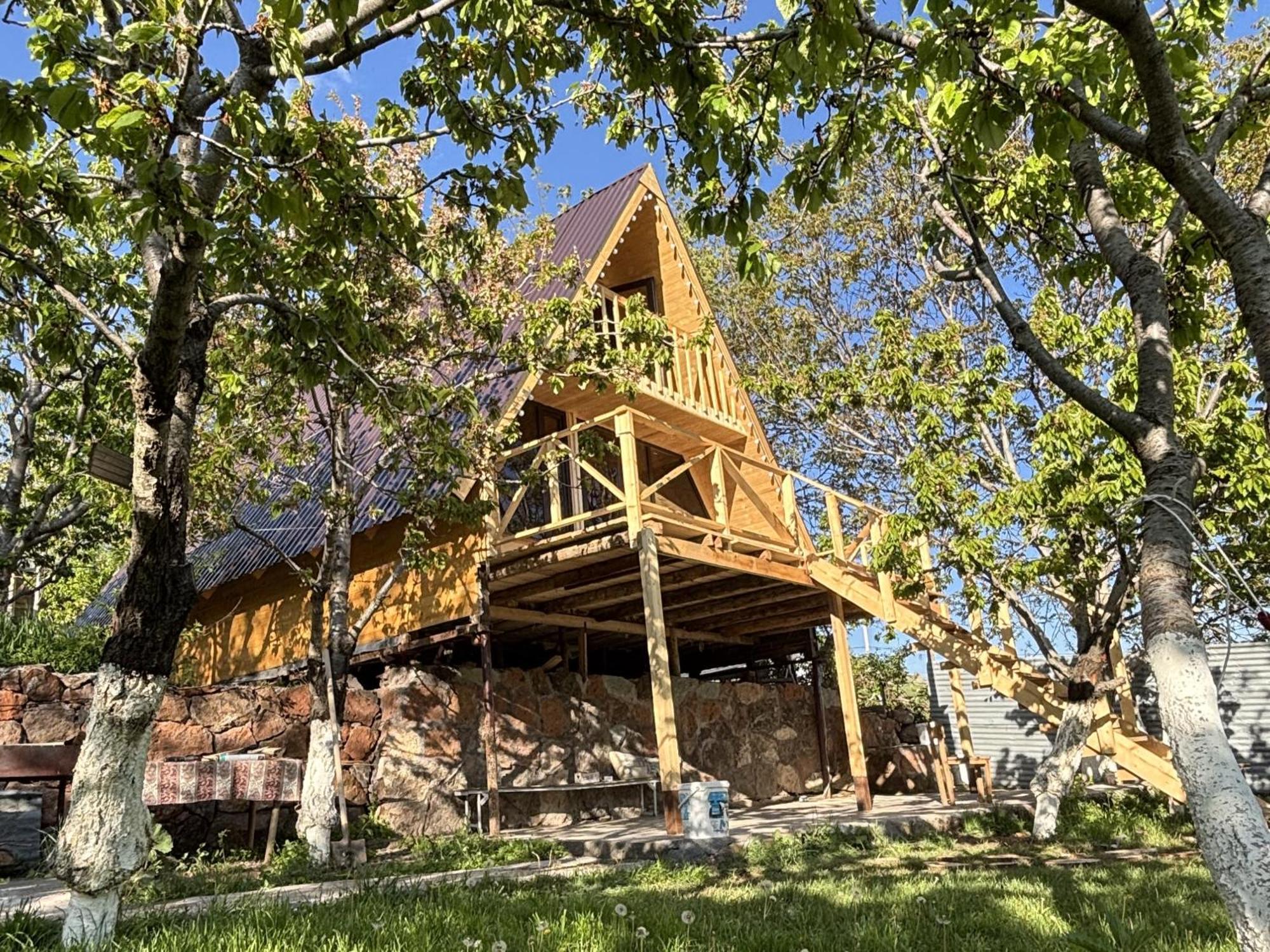 Byurakan Guesthouse & Cottage 外观 照片